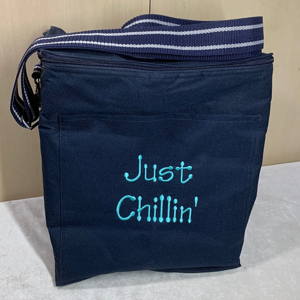 Thirty-one like new large cooler picnic tote bag navy blue Just Chillin.